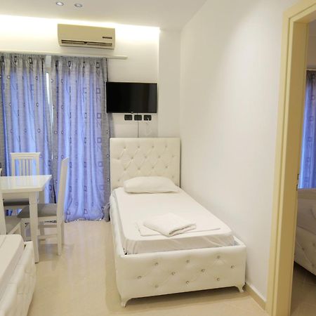 Hotel Dior Sarandë Exteriér fotografie