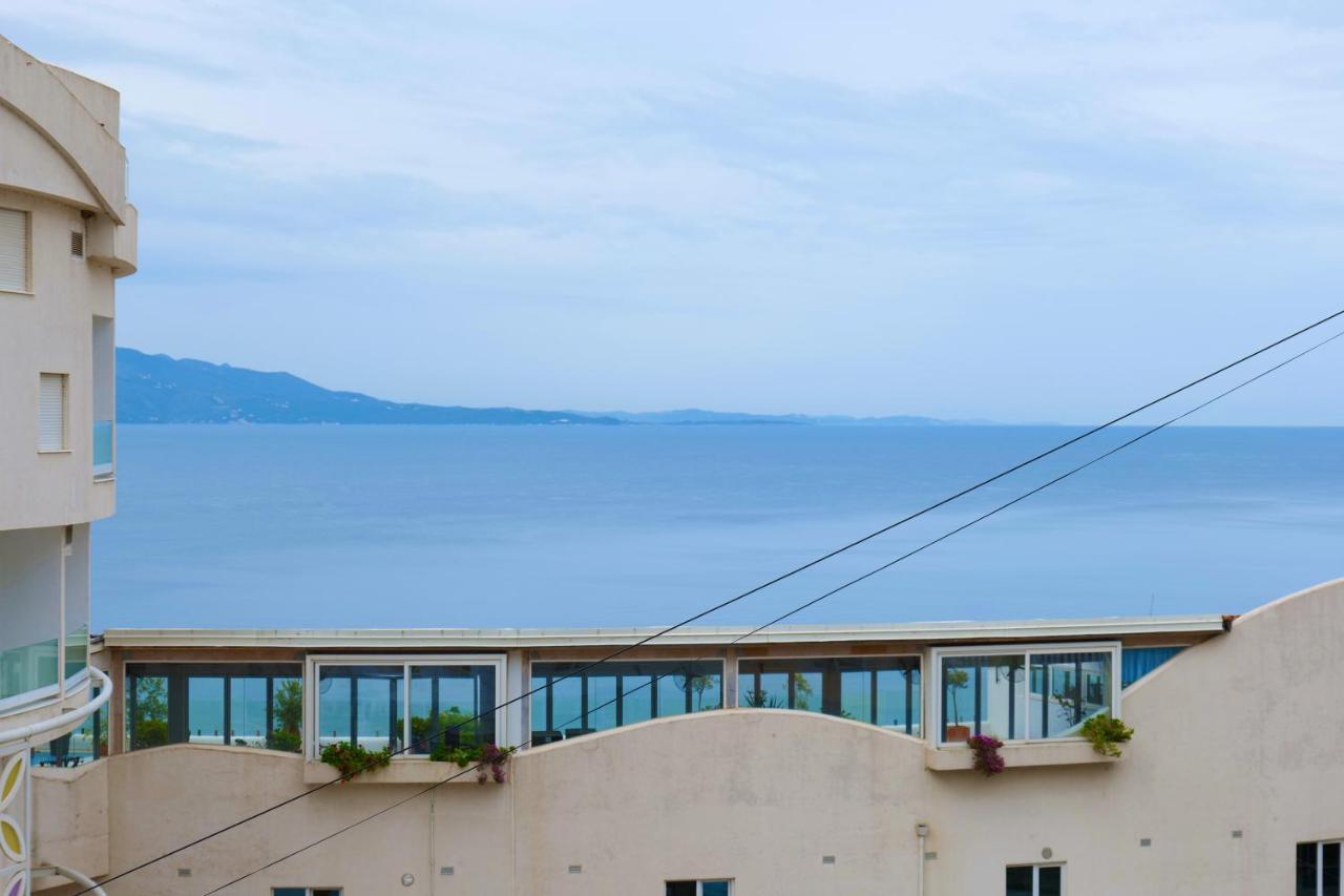 Hotel Dior Sarandë Exteriér fotografie