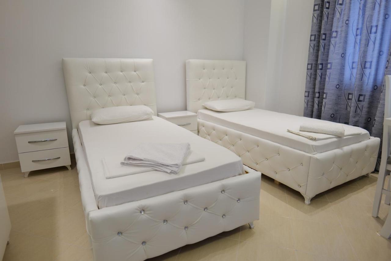 Hotel Dior Sarandë Exteriér fotografie