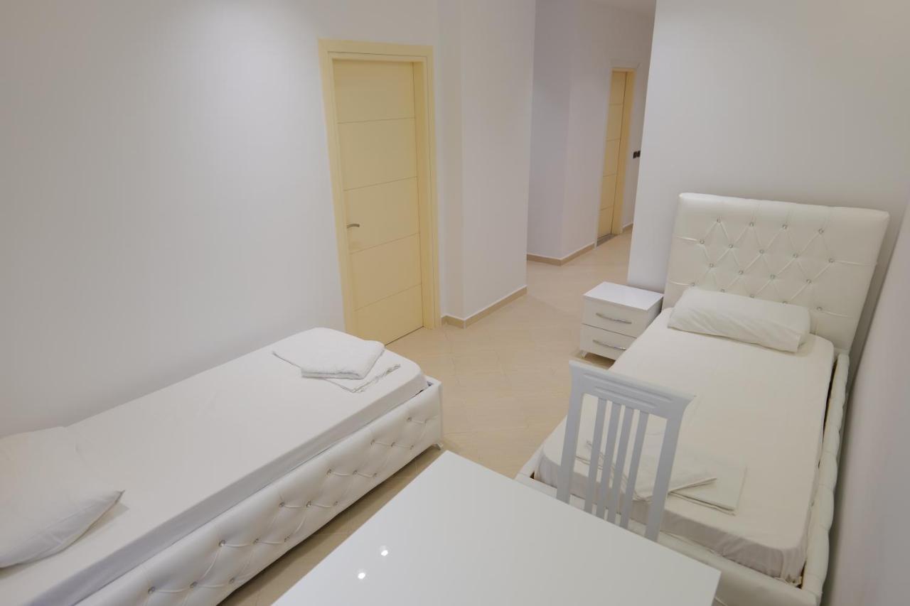 Hotel Dior Sarandë Exteriér fotografie