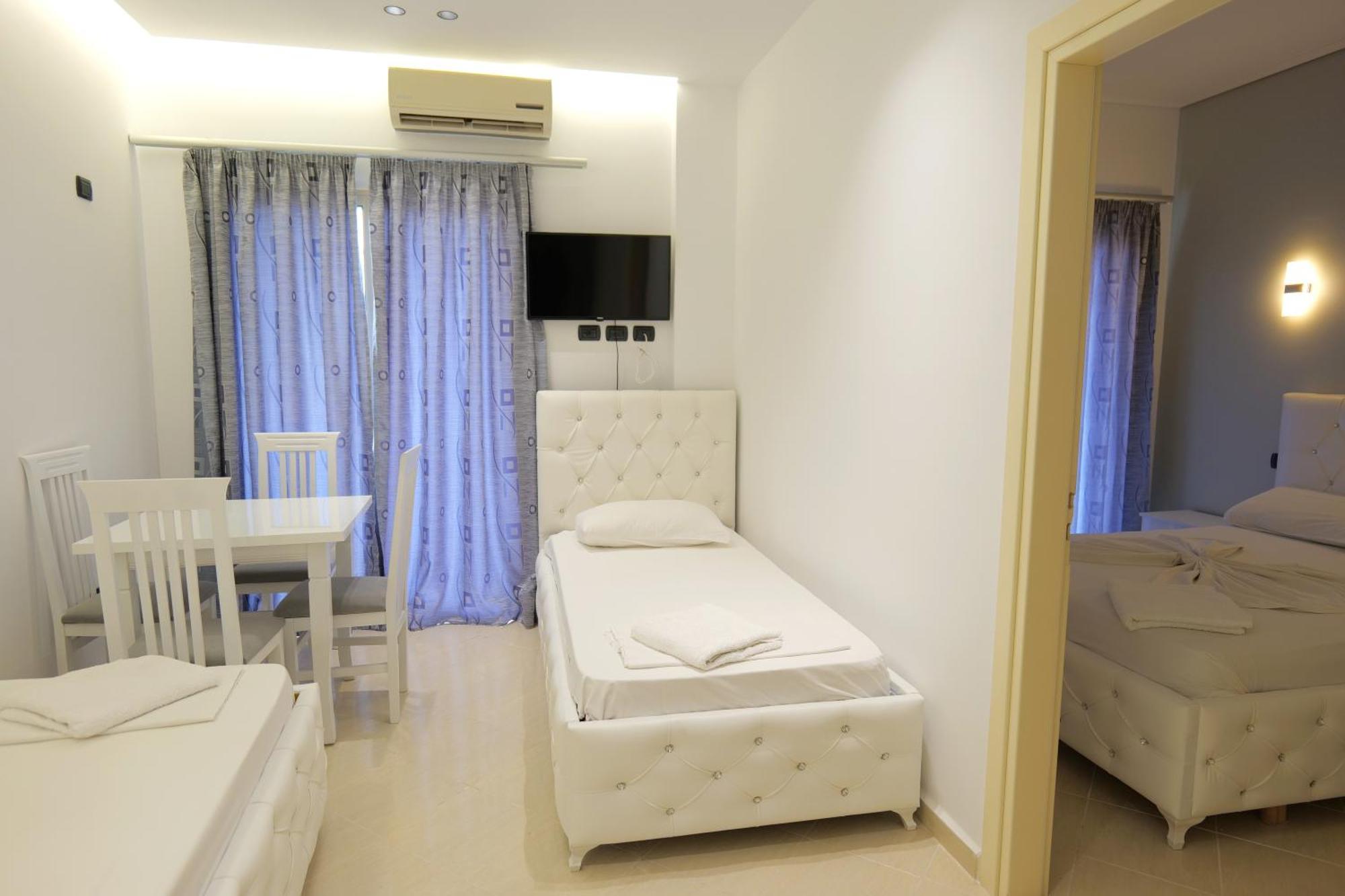 Hotel Dior Sarandë Exteriér fotografie