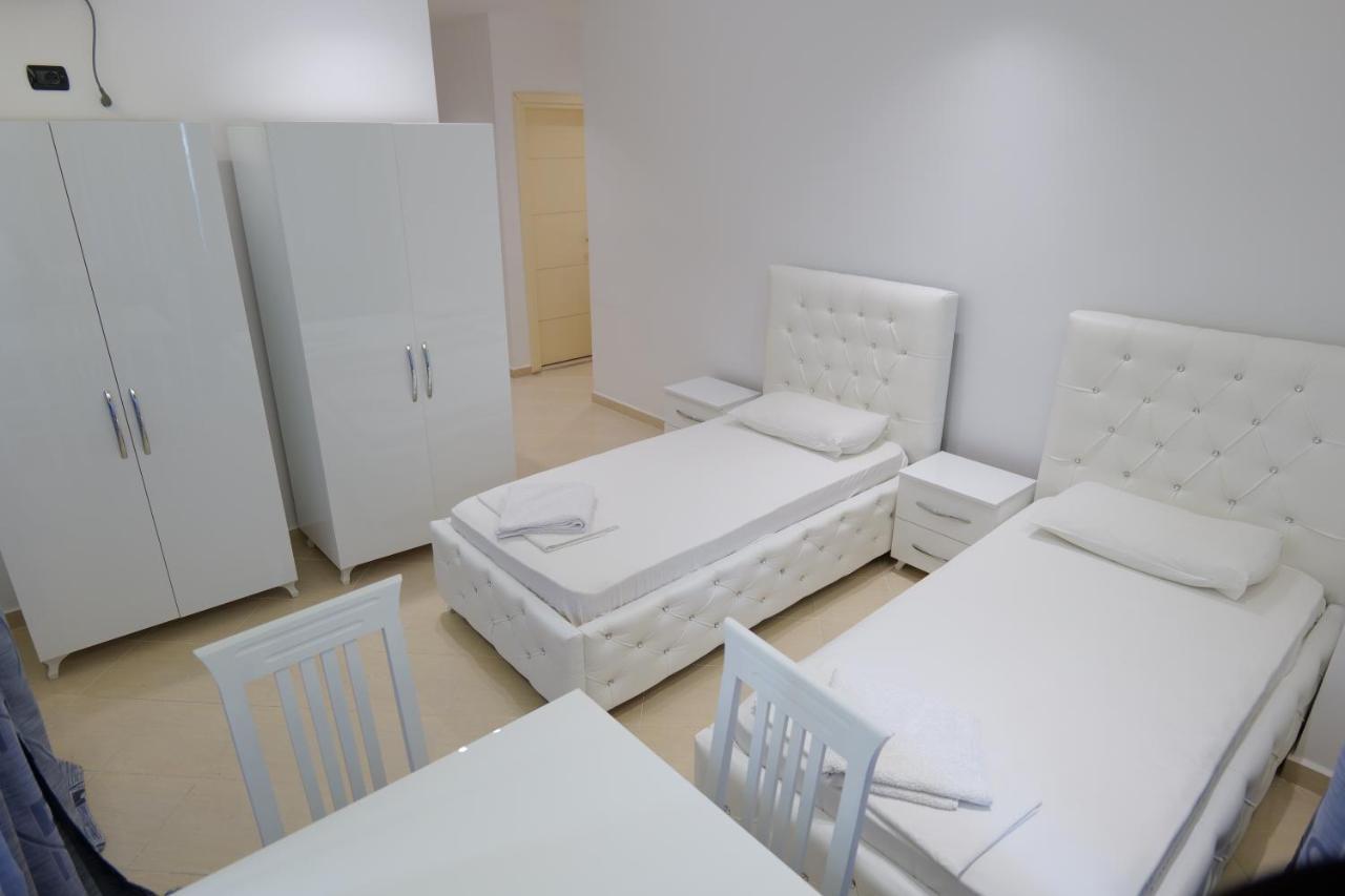 Hotel Dior Sarandë Exteriér fotografie
